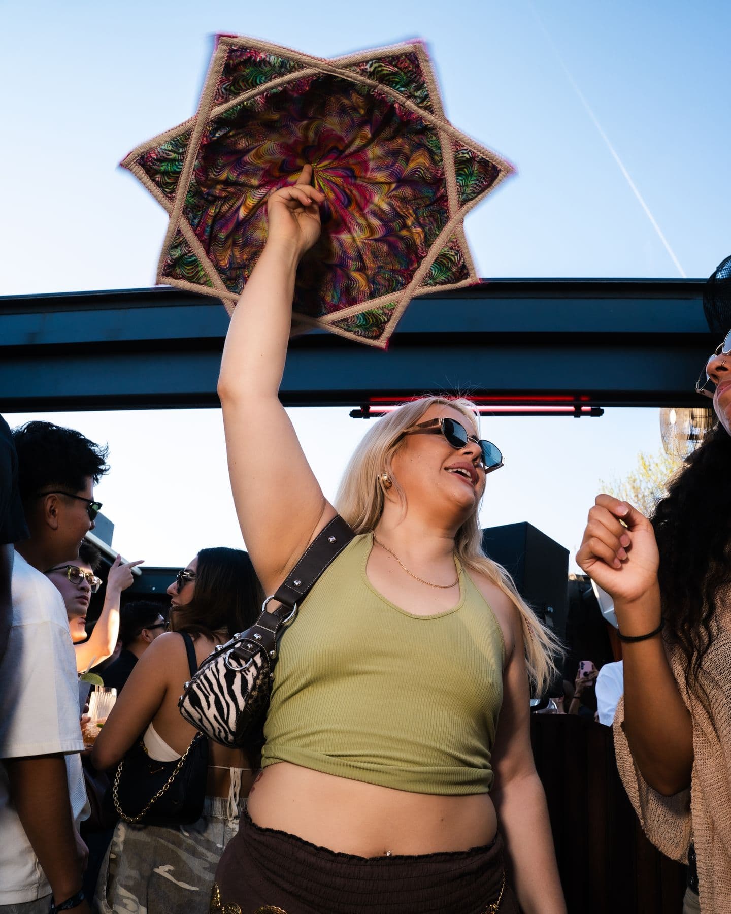 A star-shaped fan raised to the sun
